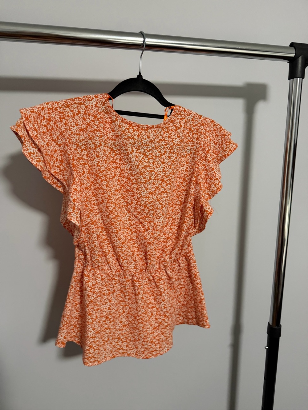Monteau Orange and White Floral Wrap Peplum Blouse Size Small NWOT - Picture 2 of 5